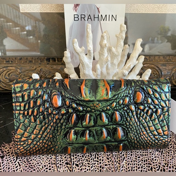 5⭐️SELLER!! NWT SAMBA Brahmin Veronica wallet - Picture 3 of 10